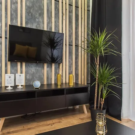 Διαμέρισμα Bed&bath Luxury *