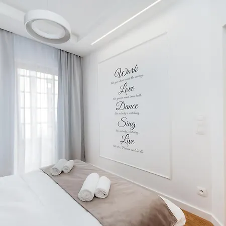 Bed&bath Luxury דירה *